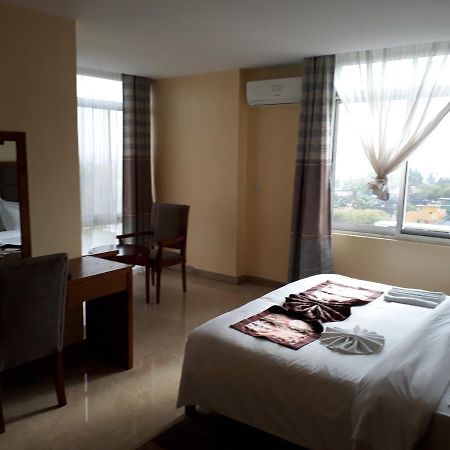 Imperial Hotel & Apartments Dar es Salaam Ngoại thất bức ảnh