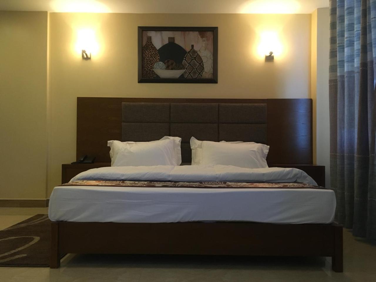 Imperial Hotel & Apartments Dar es Salaam Ngoại thất bức ảnh
