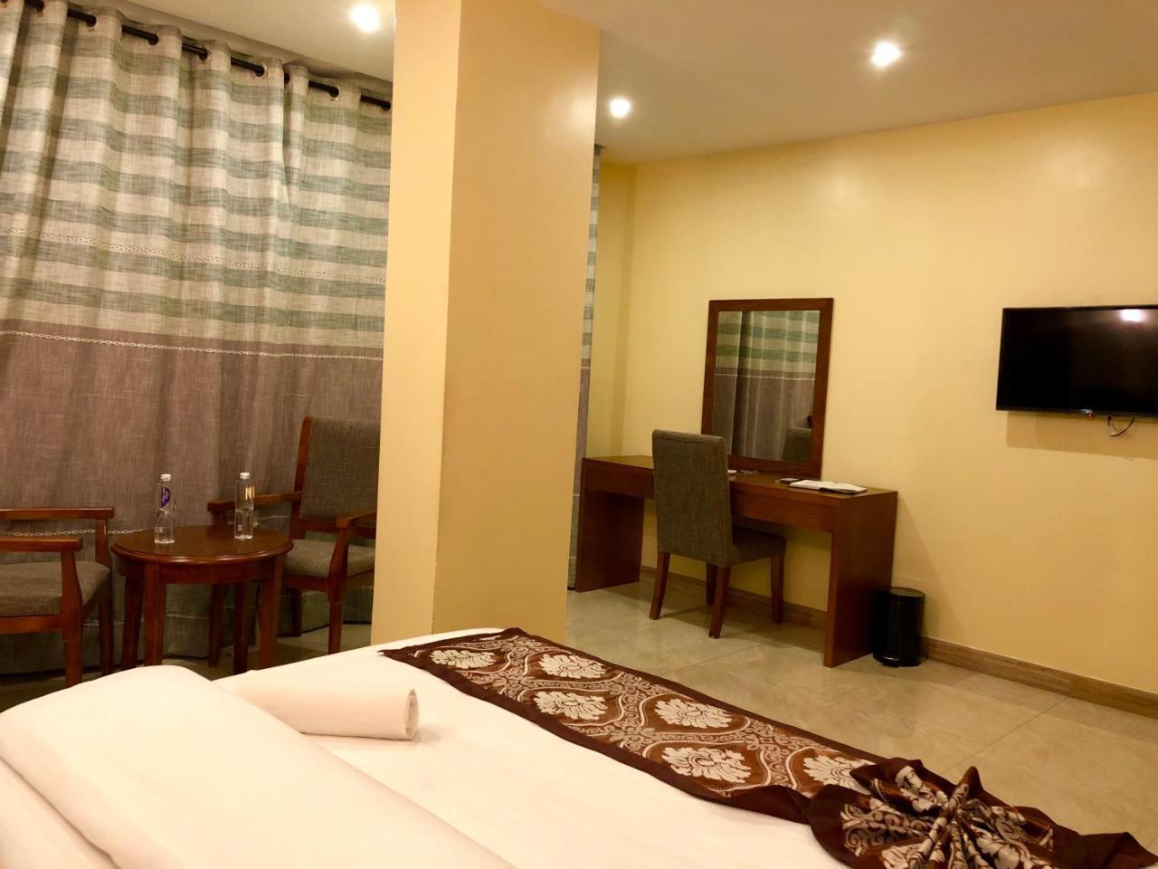 Imperial Hotel & Apartments Dar es Salaam Ngoại thất bức ảnh