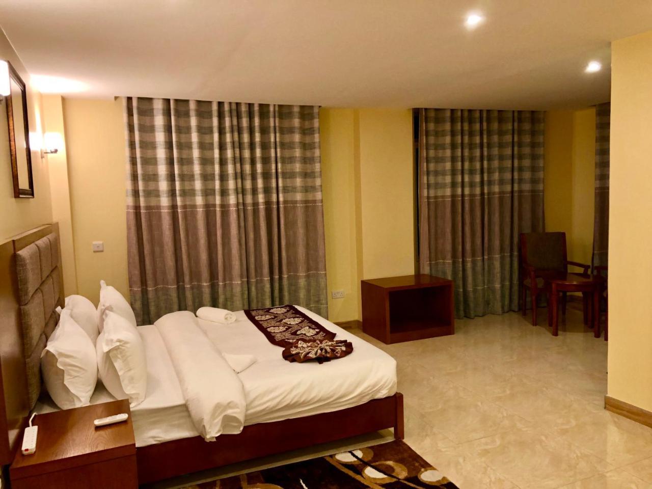 Imperial Hotel & Apartments Dar es Salaam Ngoại thất bức ảnh
